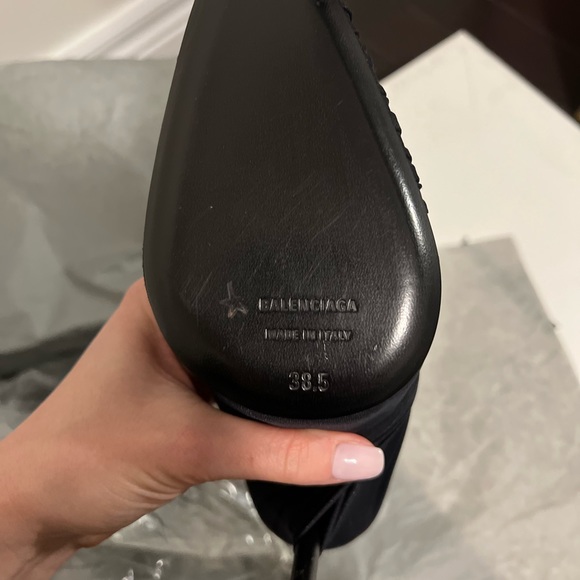 Balenciaga Ruched Jersey Pumps - Picture 4 of 4